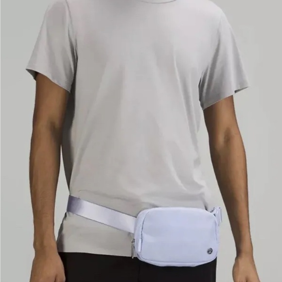 🆕 NWT Lululemon Everywhere Belt Bag 1L Blue Pastel - Picture 8 of 8